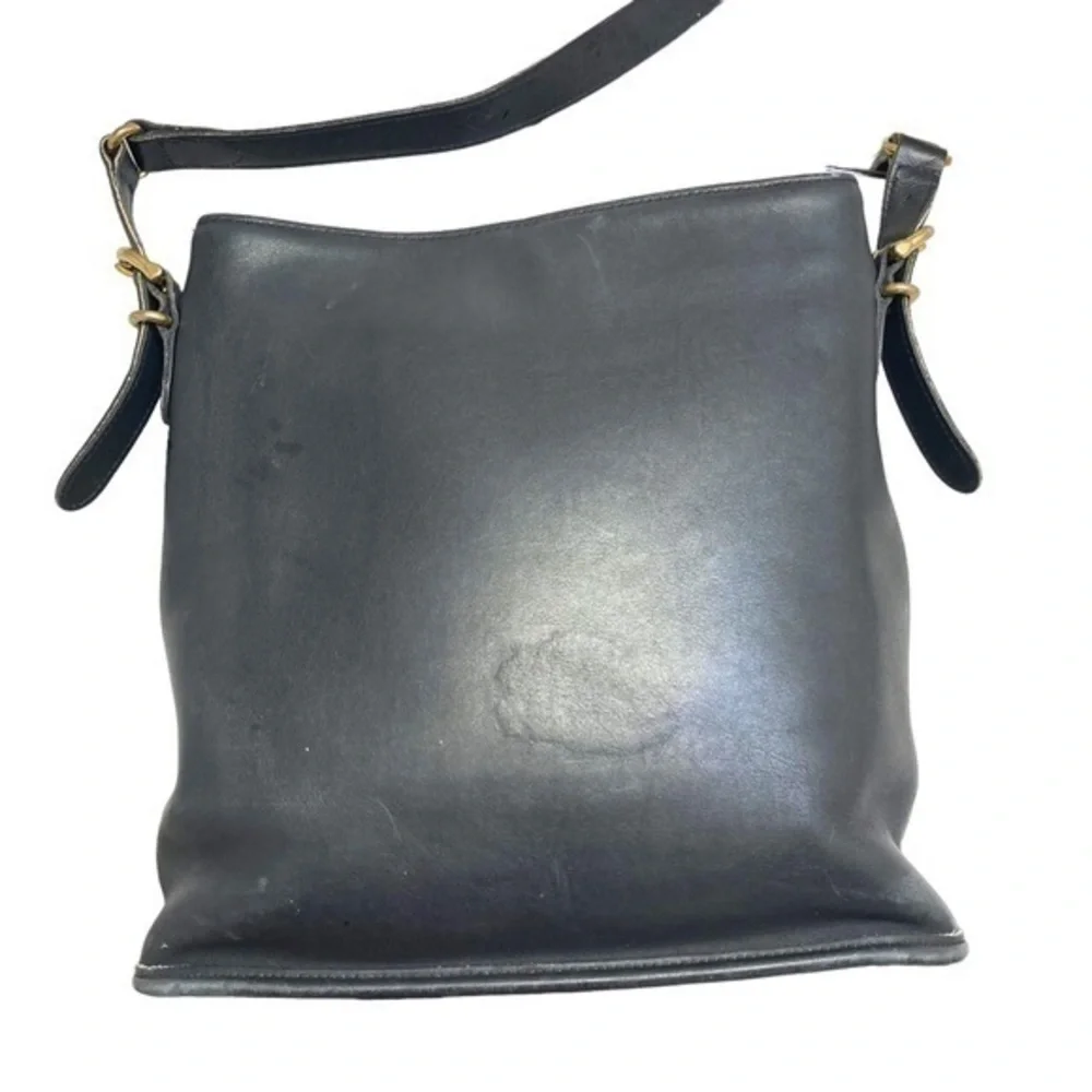 Coach vintage Equestrian Slim Bucket | 9806 | Black glovetan leather